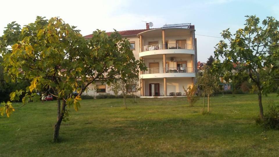 Apartmani Subasic Rubesi ภายนอก รูปภาพ